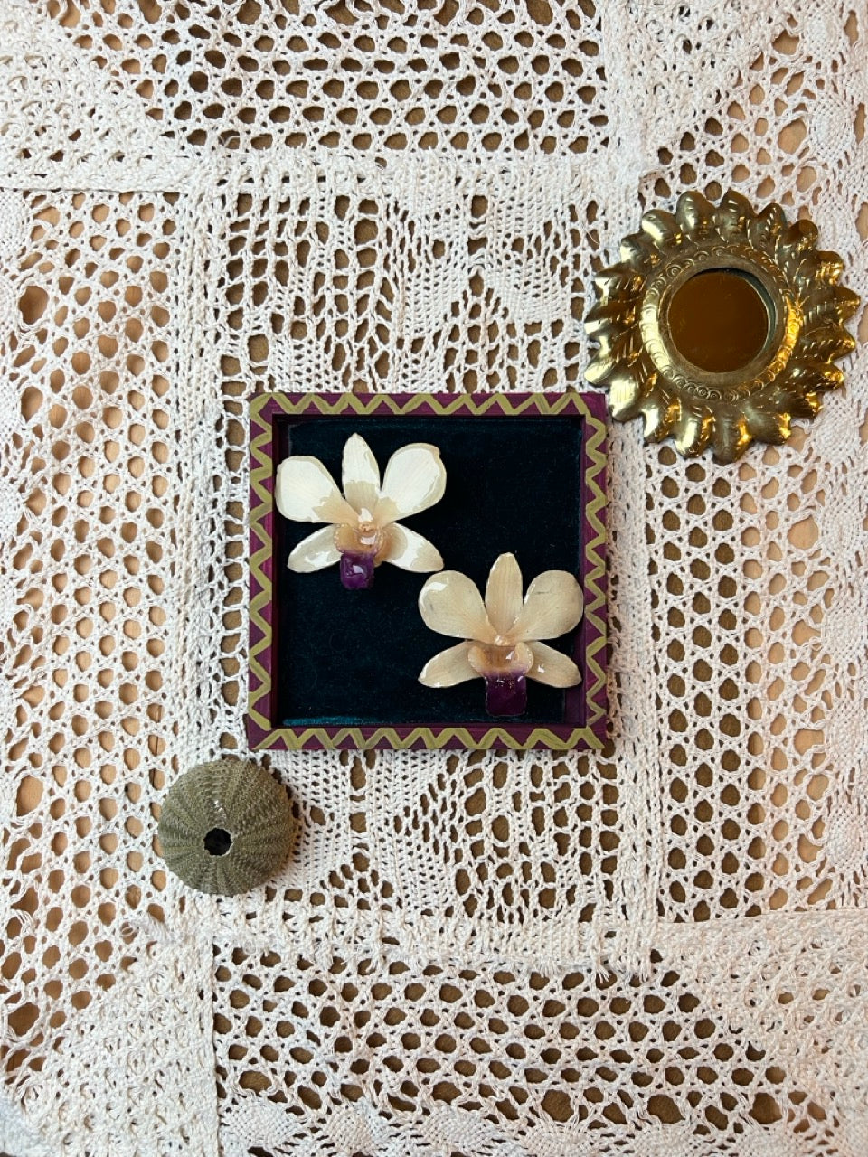 Orchid studs earrings