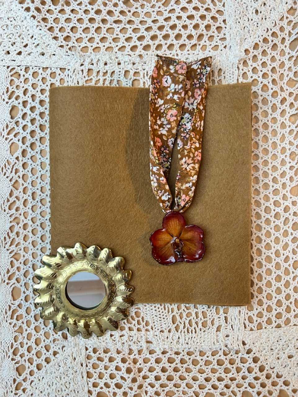 Red/brown orchid choker