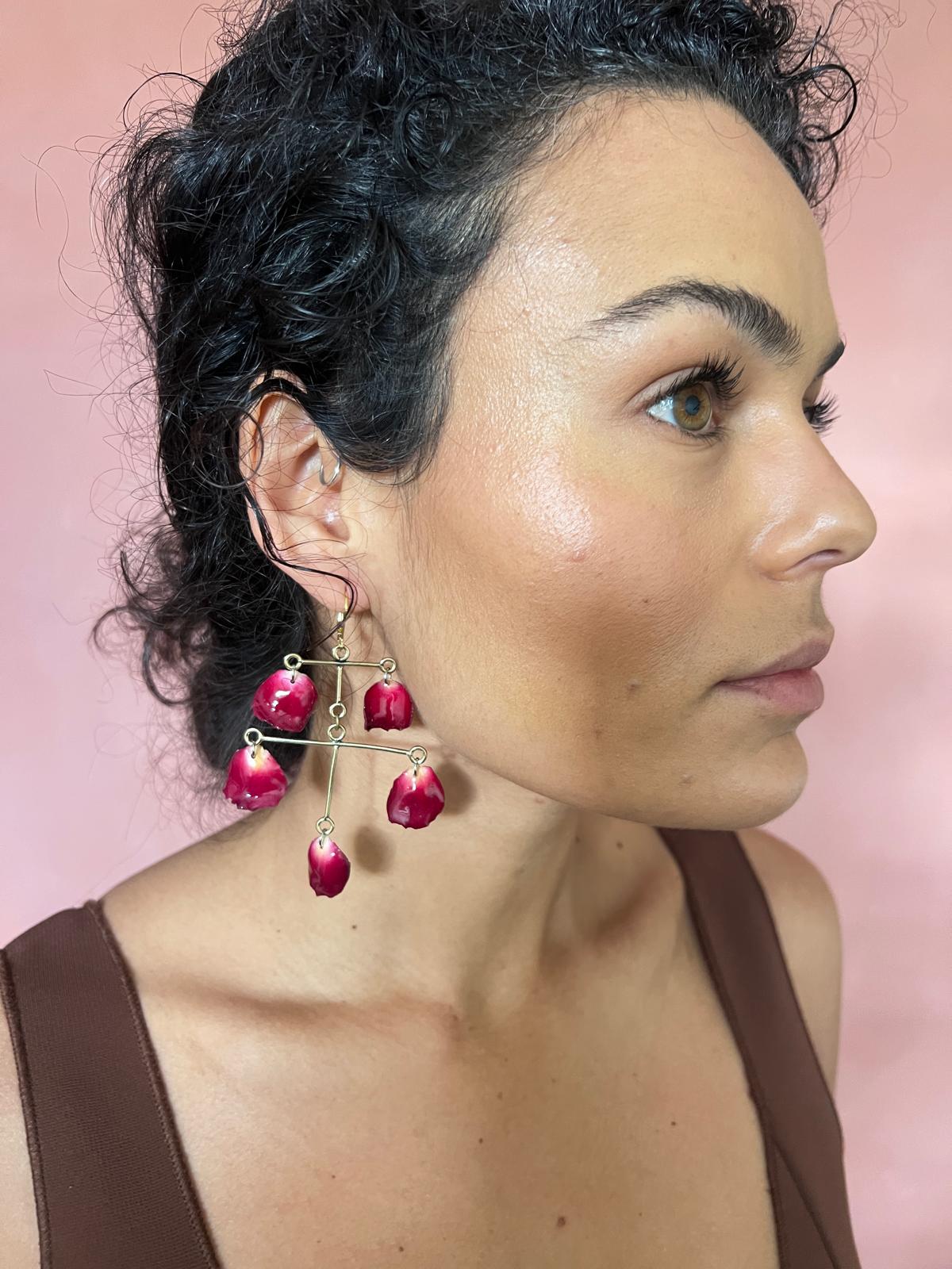 red rose pedal chandelier