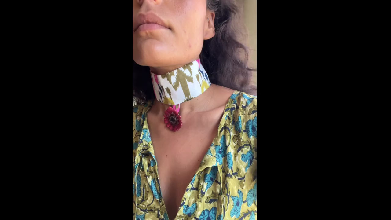 Mini Red Gerbera on White Multi-Coloured Print Cotton Choker